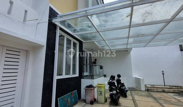 Rumah Minimalist Untuk Hunian Atau Silent Office 1