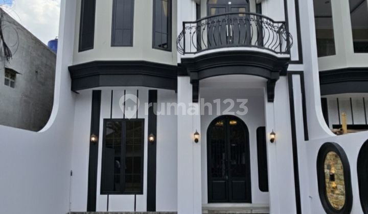 Hanya Tiga Unit Rumah Mewah American Classic Jagakarsa