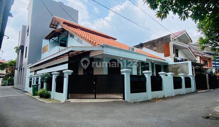 Rumah Minimalis Bisa Untuk Kantor Atau Huni Area Strategis 1