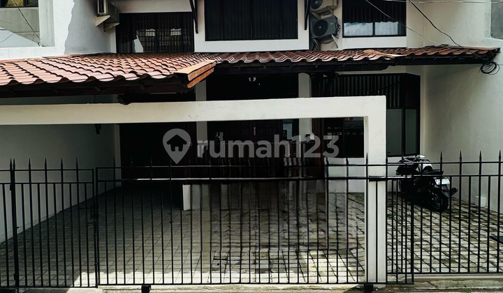 Rumah Murah Menteng Untuk Silent Atau Small Office Rumah Murah Menteng Untuk Silent Atau Small Office