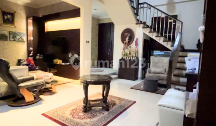 Rumah Dijual Panglima Polim 5 kamar Coldwell Banker