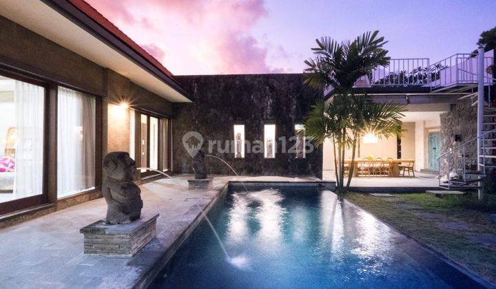 Yearly Rent Modern Tropical 2 Bedroom Villa in Sanur 1