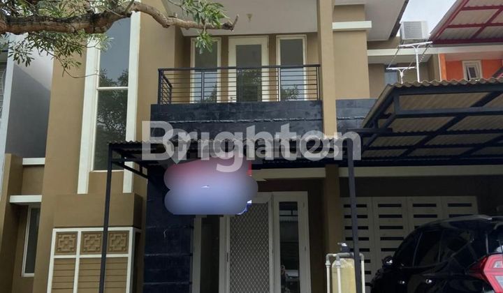 Two-story house in Alam Sutera