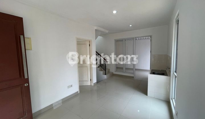 RUMAH  NYAMAN MINIMALIST HOOK  2 LANTAI CLUSTER MILANO PARAMOUNT GADING SERPONG 2
