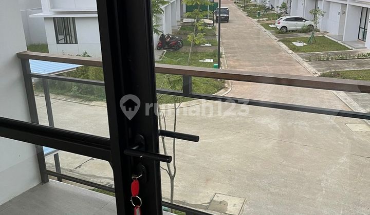 Disewakan Rumah 2 Lantai Cendana Cove Di Lippo Karawaci Central Disewakan Rumah 2 Lantai Cendana Cove Di Lippo Karawaci Central
