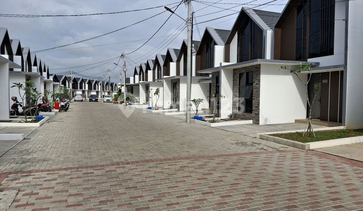 For Sale 2-Story House 7 Minutes to Lippo Karawaci Toll Road