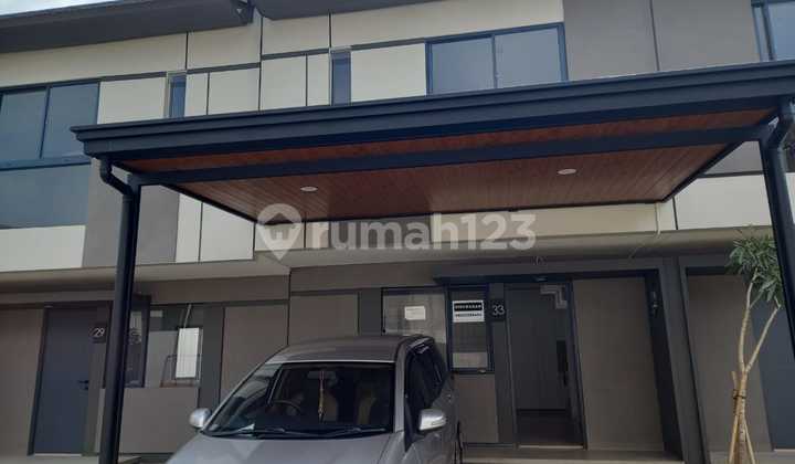 Disewakan Rumah 2 Lantai Di Park Serpong Dengan 3 Kamar Tidur