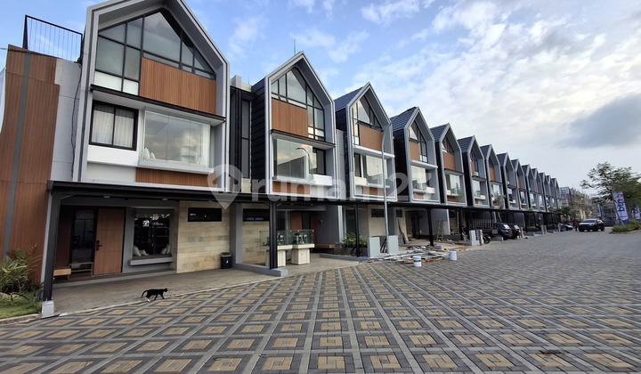 Dijual Rumah 3 Lantai Dengan Attic Room Di Bali Resort Sepatan