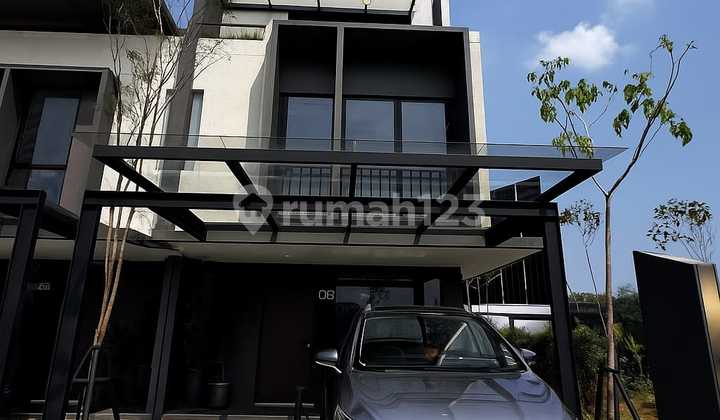 For Sale: Very Elegant 2-Story House in a Strategic Location, Business Ring 1, 5 Minutes to UMN Gading Serpong.
