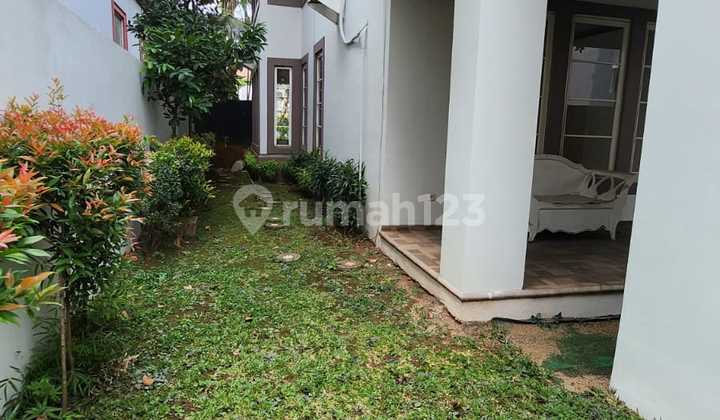 For Sale 2-Story House In Taman Beverly Golf Lippo Karawaci 2