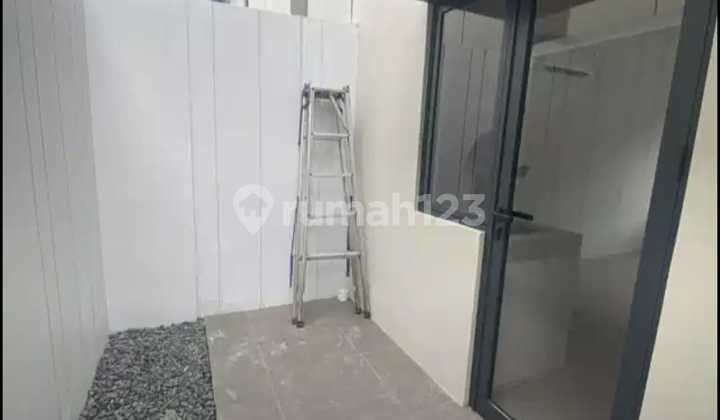 Disewakan Rumah 2 Lantai di Park Serpong 2 Kamar Tidur Type Y3 2