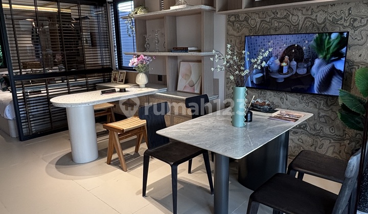 Rumah 2 Lantai dengan 3 Kamar Tidur di Park Serpong 2