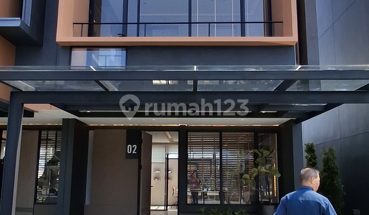 3-Story House in Park Serpong Goldtops Alpha Type with 4 Bedrooms