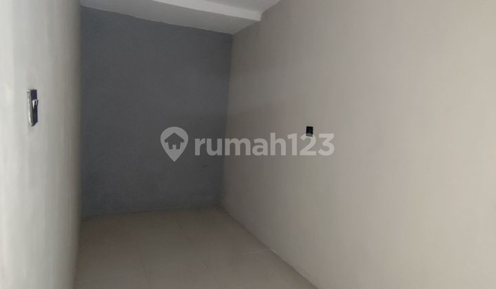 kamar tidur dijual rumah 2 lantai di
