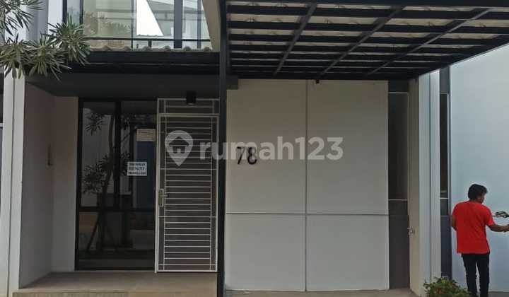 Rumah 2 Lantai di Cendana Essence 3 Kamar Tidur Lippo Karawaci Rumah 2 Lantai di Cendana Essence 3 Kamar Tidur Lippo Karawaci