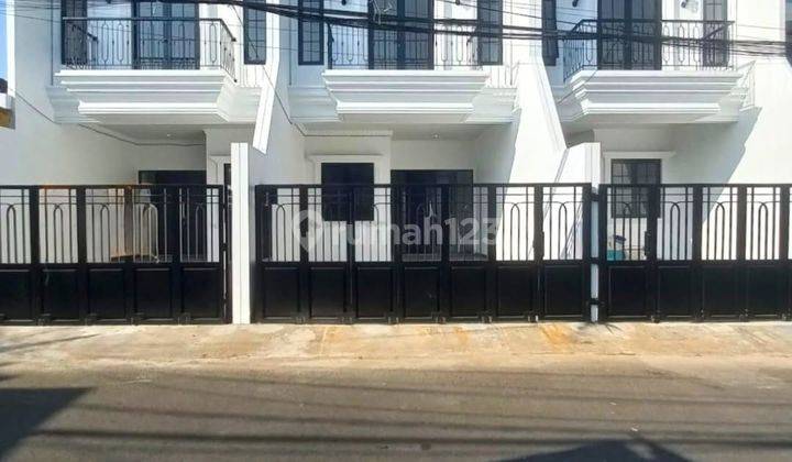 Dijual Rumah Bagus Akses 2mobil Lokasi Otista Cawang Jakarta Timur 1