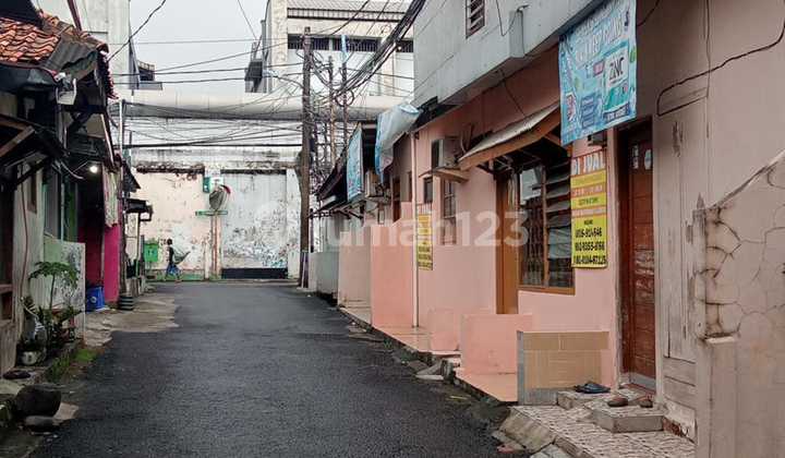 For Sale Ready-to-Occupy House with 2-Car Access in Cipinang, East Jakarta 2