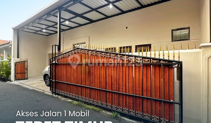For Sale: Affordable Strategic House with 1-Car Access, Location Tebet Timur