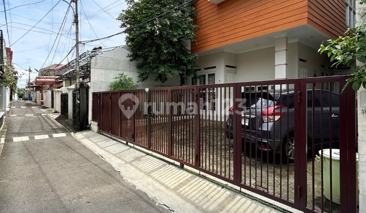 Dijual Rumah Modern Siap Huni Lokasi Tebet Timur Jakarta Selatan
