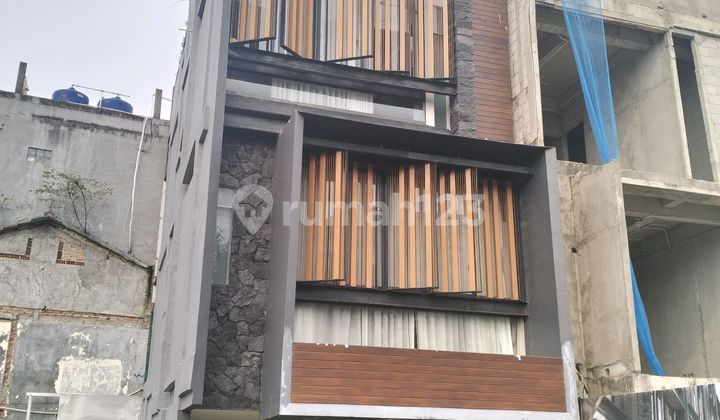 Dijual Rumah 3lantai Akses 2mobil Lokasi Mampang Prapatan Jakarta Selatan Dijual Rumah 3lantai Akses 2mobil Lokasi Mampang Prapatan Jakarta Selatan