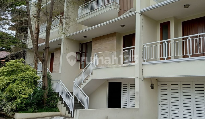 Dijual Rumah Dalam Cluster Lokasi Premium Selangkah ke Pejaten Village Dijual Rumah Dalam Cluster Lokasi Premium Selangkah ke Pejaten Village