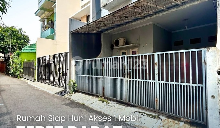 For Sale: Affordable Ready-to-Occupy House, 1 Car Access, West Tebet Location For Sale: Affordable Ready-to-Occupy House, 1 Car Access, West Tebet Location