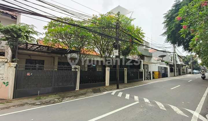 Dijual Rumah Lama Akses 2mobil Lebar Lokasi Tebet Timur Jak-sel 2