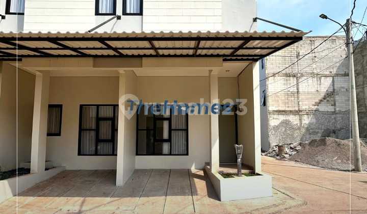 Dijual Rumah Modern 3lantai Lokasi Dekat Halim Jakarta Timur 1