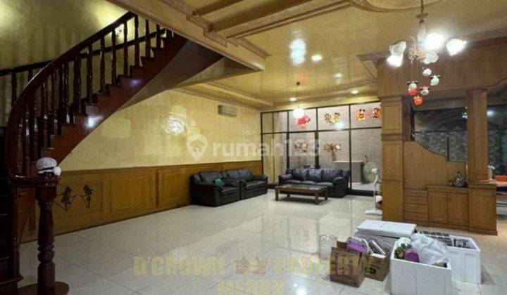 Dijual Villa Mewah di Kompleks Elite Cemara Asri Medan 1