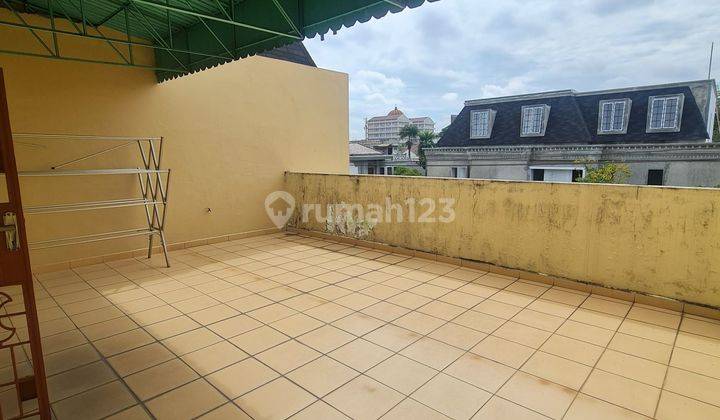 Villa 2 Lantai di Inti Kota Medan Jalan Hasanudin 2