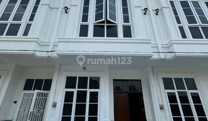 Rumah Baru 2 Lantai Komplek Regent Estate 1