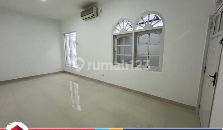 Jual Rumah Mewah Siap Huni 3KT Semi Furnish,Letak Strategis Di Pondok Bambu ,Duren Sawit 2