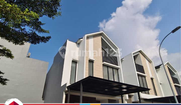 Jual Cepat Rumah Tarikan 3 Lantai Lebar 8 Cluster La Seine Jakarta Garden City Jual Cepat Rumah Tarikan 3 Lantai Lebar 8 Cluster La Seine Jakarta Garden City