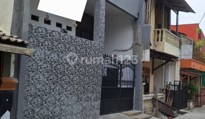 Quick Sale 2-Story Ready-to-Occupy House, Strategic Location and Flood-Free in Jatimulya, East Bekasi. 2