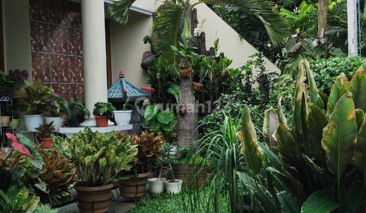 Rumah Mewah 2 lantai terawat dalam komplek di Pondok Kelapa, Jakarta Timur 2