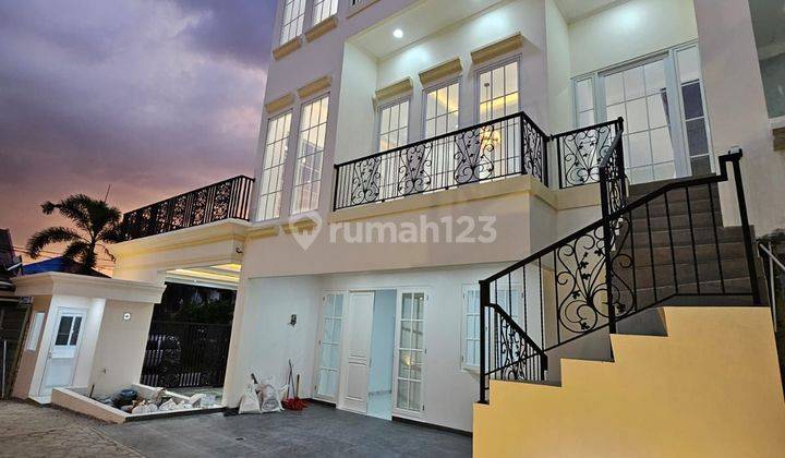 Rumah Mewah Baru Konsep Modern Classic Di Pulomas Jakarta Timur 1