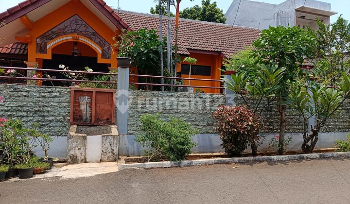 Rumah Cantik Asri di Komplek Jaka Permai Bekasi Barat Rumah Cantik Asri di Komplek Jaka Permai Bekasi Barat