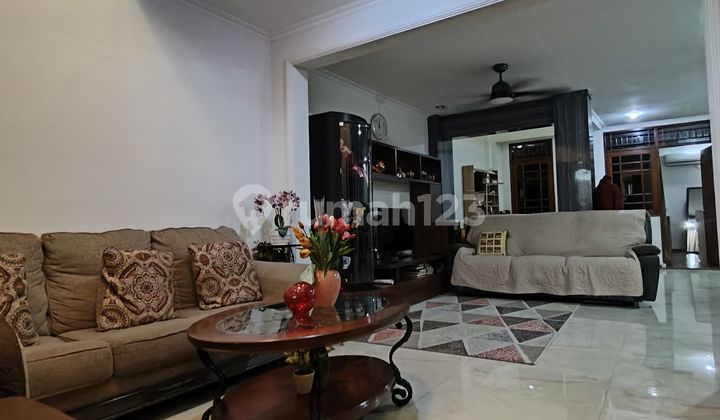 Rumah Mewah Lokasi Sangat Strategis Di Jakarta Pusat 2