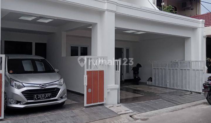 Jual Rumah Baru 2 Lantai Semi Furnish Dalam Komplek Di Duren Sawit Jakarta Timur.bebas Banjir 1