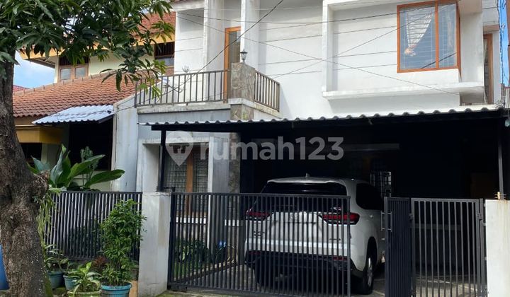 Second Hand House Ready to Live In Well-Maintained in a Complex in Pondok Kelapa, Duren Sawit, East Jakarta 2