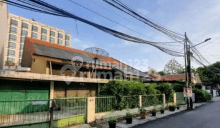 Rumag Mewah Tepi Jalan Sangat Strategis Di Jakarta Pusat