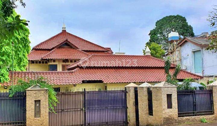 Di Kontrakkan Rumah Asri Di Lengkapi Private Pool Di Kemang Jakarta Selatan 1