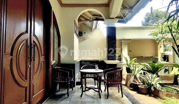 Luxury Cempaka Putih House in a Complex in Central Jakarta 2