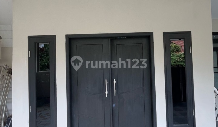 Rumah Siap Huni Dalam Komplek Di Galaxy Bekasi 2