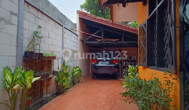 Rumah Cantik Asri di Komplek Jaka Permai Bekasi Barat 2