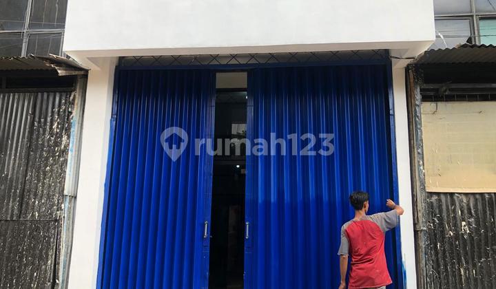 For Sale 3-Story Shop House Plus Rooftop in Pondok Bambu, East Jakarta 2