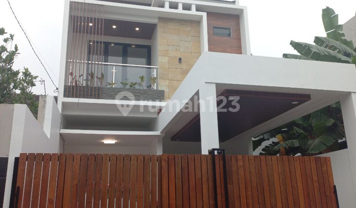 New 2-Story House Inside a Complex in Pondok Kelapa, East Jakarta