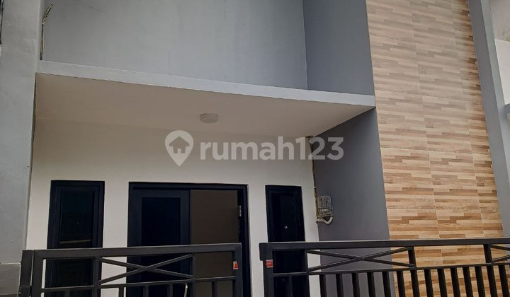 Rumah Akses Motor Kota Bekasi SHM Dekat Jakarta Stasiun Mall