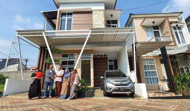 Rumah kolam renang 1 Milyar dekat Cibubur Tol JOR Cimanggis  1