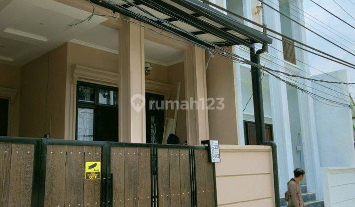 Rumah 2 lantai rooftop 750 Juta cash bertahap Jakarta Selatan 2